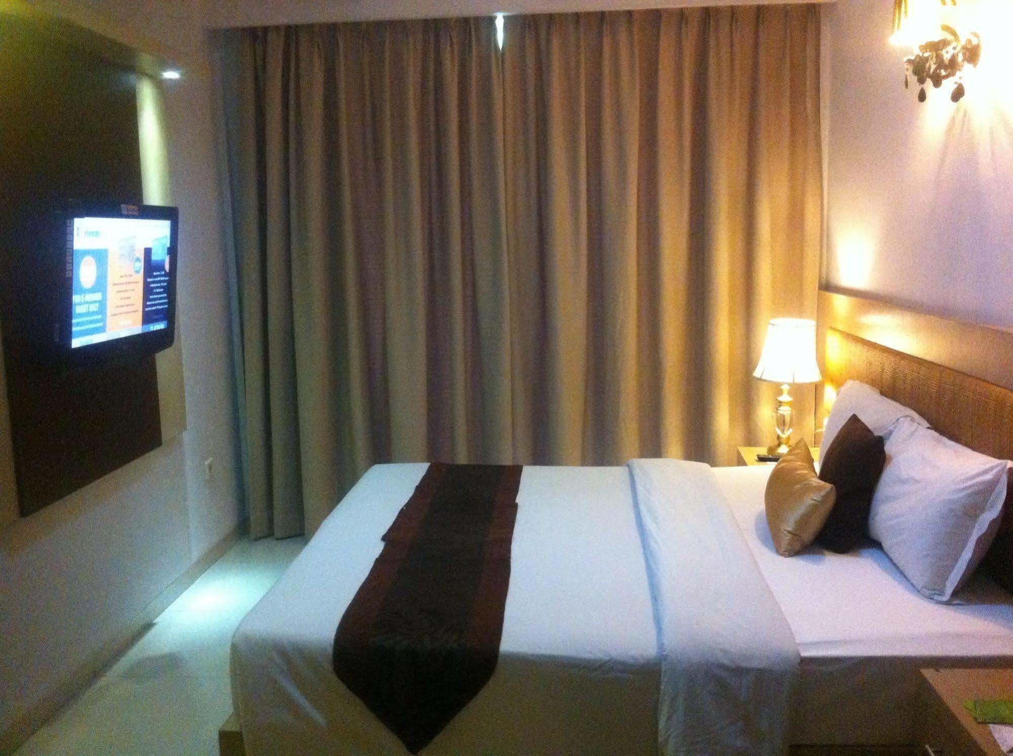 Serela Kuta By Kagum Hotels Exteriör bild