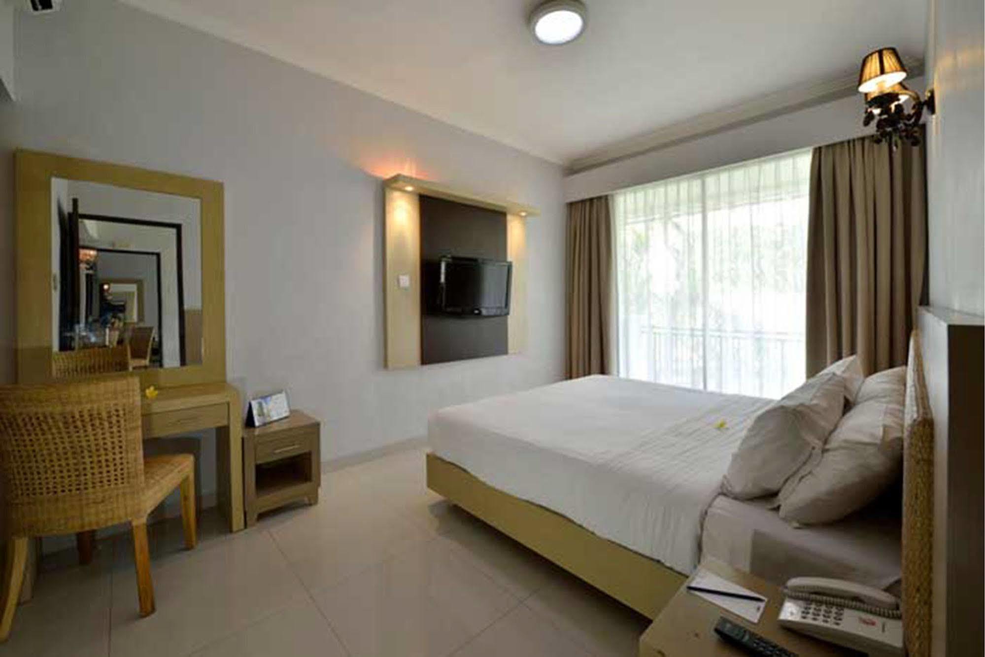 Serela Kuta By Kagum Hotels Exteriör bild